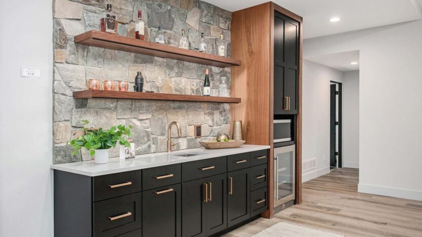 imgi_31_modern+wet+bar.+black+cabinets.+kitchenette.+stone+backsplash